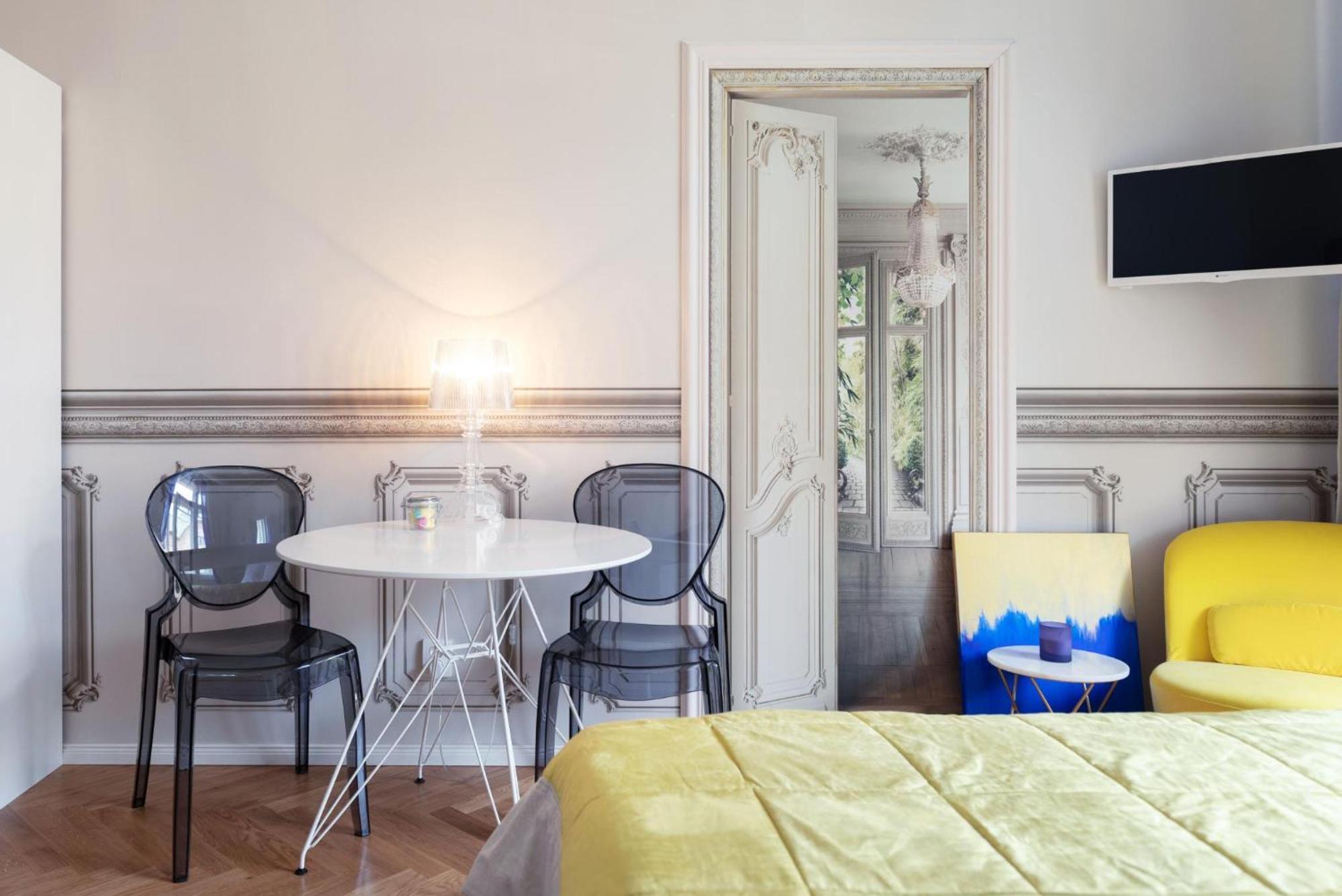 Prague Days - Sunny Riverside Apartments With Terraces Экстерьер фото